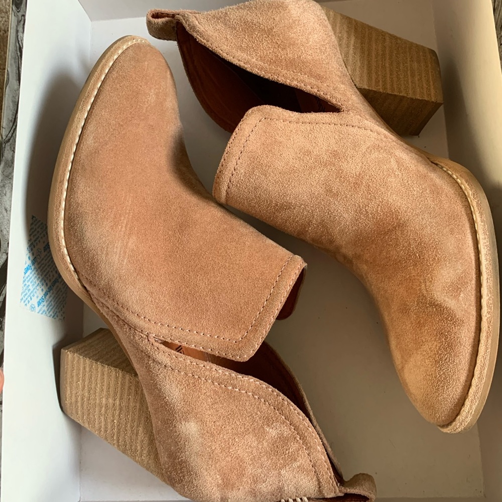 Jeffrey Campbell ROSALEE- Blush suede-8.5